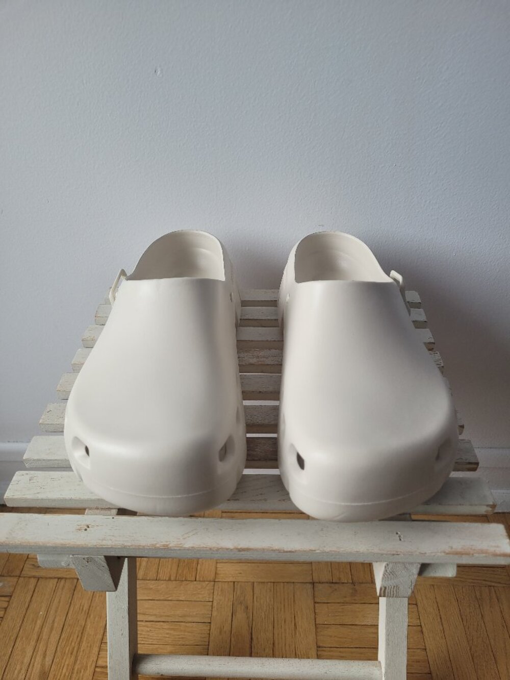AS-IS Birkenstock "Eggshell" Clogs (Missing Strap)-Size 40
